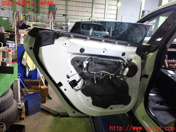 2UPJ-18161320]BMW 420i グランクーペ F36(4A20)左後ドア 中古 AGC M25 43R-00049_m0004.jpg