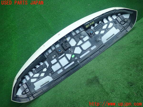 2UPJ-18171520]ベンツ A180 V177(176042)リアスポイラー 中古_m0003.jpg