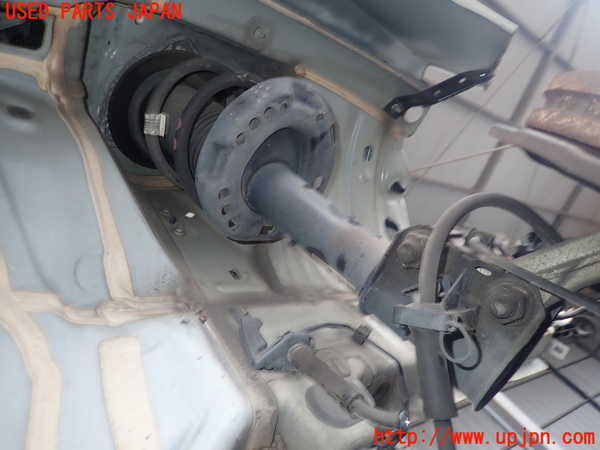 2UPJ-18175015]ベンツ A180 V177(176042)右フロントストラット 中古_m0002.jpg