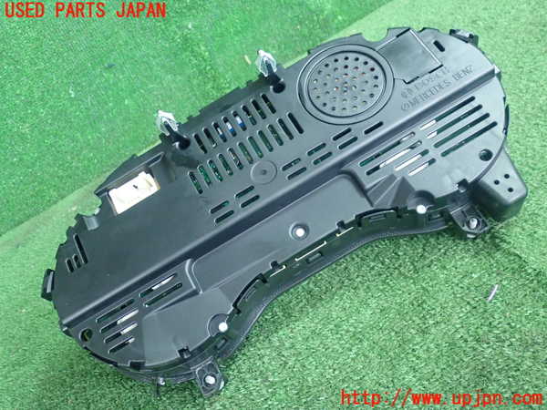 2UPJ-18176170]ベンツ A180 V177(176042)スピードメーター 中古_m0002.jpg