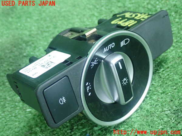 5UPJ-18176285]ベンツ A180 V177(176042)ライトスイッチ 中古_m0001.jpg
