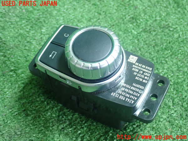 5UPJ-18176307]ベンツ A180 V177(176042)スイッチ2 (ナビ操作) 中古_m0001.jpg