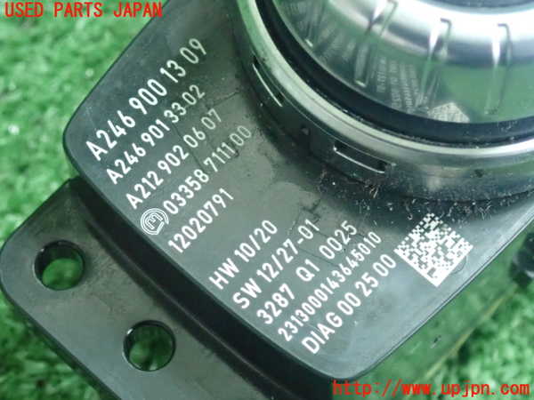 5UPJ-18176307]ベンツ A180 V177(176042)スイッチ2 (ナビ操作) 中古_m0003.jpg