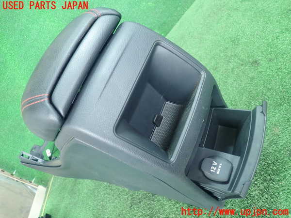 2UPJ-18177540]ベンツ A180 V177(176042)センターコンソール 中古_m0004.jpg