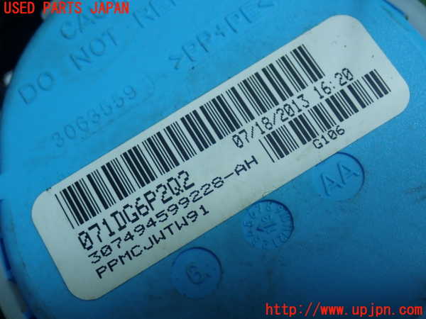 5UPJ-18177045]ベンツ A180 V177(176042)運転席シートベルト 中古_m0003.jpg