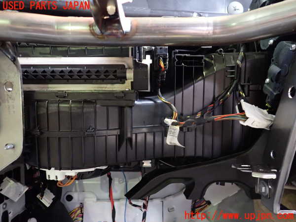 2UPJ-18196081]BMW 320i グランツーリスモ(8X20)エバポレーター1 中古 【F34】_m0003.jpg