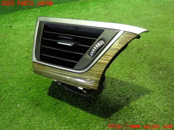 2UPJ-18197527]BMW 320i グランツーリスモ(8X20)エアコン吹き出し口2 (：右) 中古 【F34】_m0001.jpg