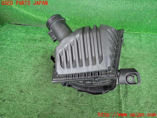 2UPJ-18202560]BMW X1(HT20)エアクリーナーボックス 中古 【F48】_m0001.jpg