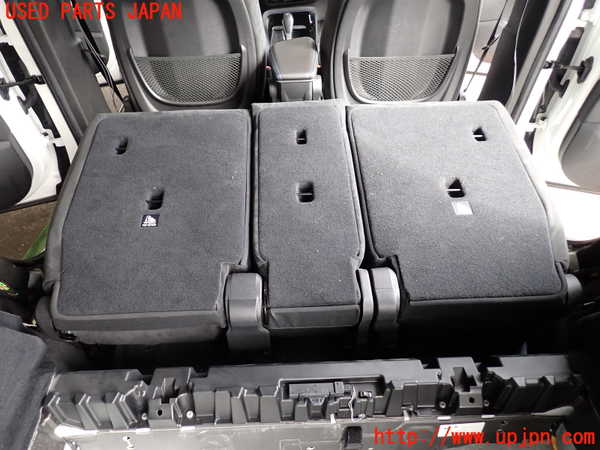 2UPJ-18207385]BMW X1(HT20)リアシート 中古 【F48】_m0004.jpg