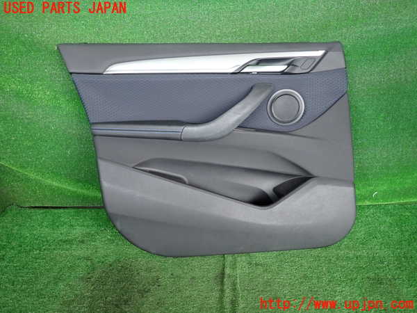 2UPJ-18201264]BMW X1(HT20)左前ドア内張り 中古 【F48】_m0001.jpg