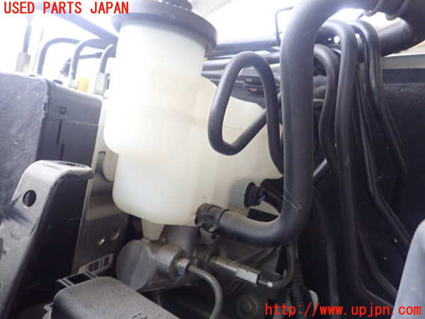 5UPJ-18214050]クラウン アスリート ハイブリッド(AWS210)ブレーキマスターシリンダー 中古_m0001.jpg