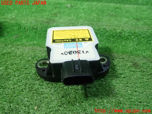 5UPJ-18216381]クラウン アスリート ハイブリッド(AWS210)センサー1 (ヨーレート) 中古_m0001.jpg