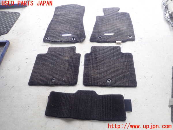 5UPJ-18217800]クラウン アスリート ハイブリッド(AWS210)フロアマット 中古_m0001.jpg