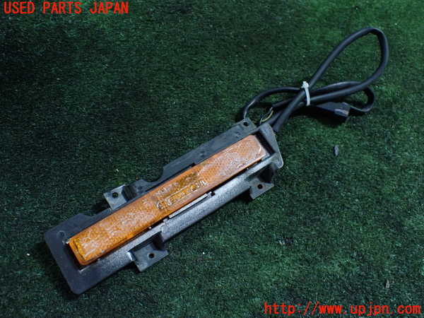 5UPJ-18221162]アルファロメオ・スパイダー(115)左ウィンカーレンズ 中古_m0001.jpg