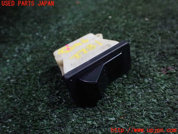 5UPJ-18226308]アルファロメオ・スパイダー(115)スイッチ3 中古_m0001.jpg