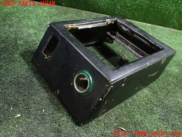 5UPJ-18227540]アルファロメオ・スパイダー(115)センターコンソール 中古_m0001.jpg