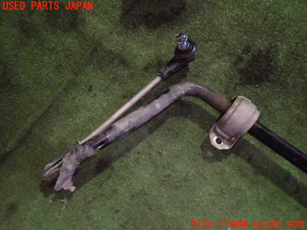 5UPJ-18235440]BMW 320i(8A20 F30)フロントスタビライザー 中古_m0003.jpg