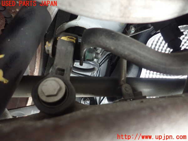 5UPJ-18245445]アウディ・A5 スポーツバック(8TCDNL)リアスタビライザー 中古_m0003.jpg