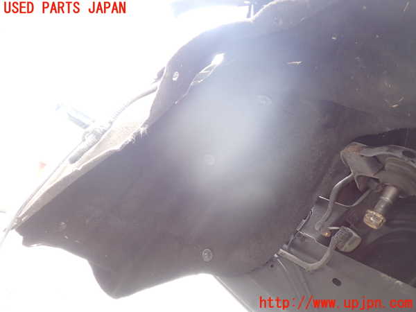 5UPJ-18251092]ジープグランドチェロキー(WK36A)左前フェンダーライナー 【ジャンク】_m0002.jpg