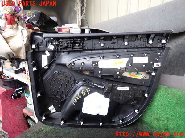 5UPJ-18261264]ジープグランドチェロキー(WK36T)左前ドア内張り 中古_m0004.jpg