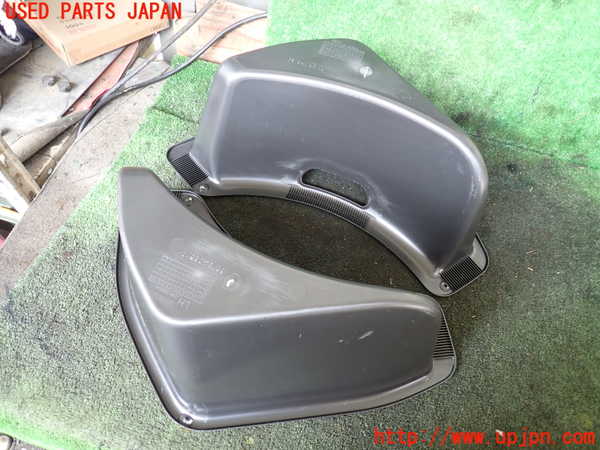 5UPJ-18267773]ジープグランドチェロキー(WK36T)ラゲッジトレイ3 中古_m0002.jpg