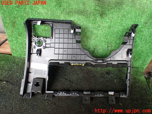 5UPJ-18267691]ジープグランドチェロキー(WK36T)内装トリム類1 中古_m0002.jpg