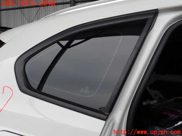 5UPJ-18271380]BMW X1(HS20)(F48)右クォーターガラス (43R-001734 M532AS2) 中古_m0001.jpg