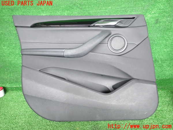 5UPJ-18271264]BMW X1(HS20)(F48)左前ドア内張り 中古_m0001.jpg