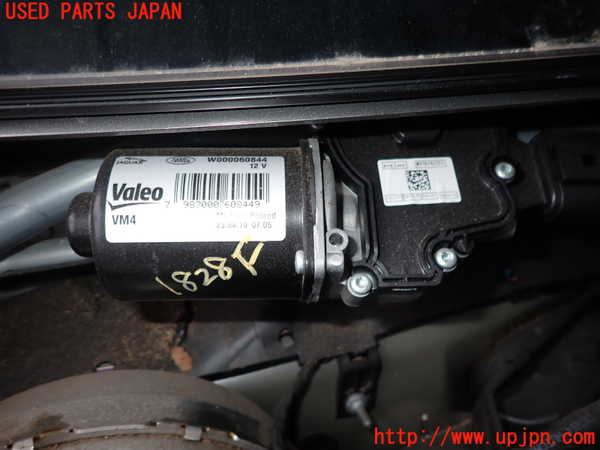 2UPJ-18286770]レンジローバー ヴェラール(LY2NA)フロントワイパーモーター 中古_m0002.jpg