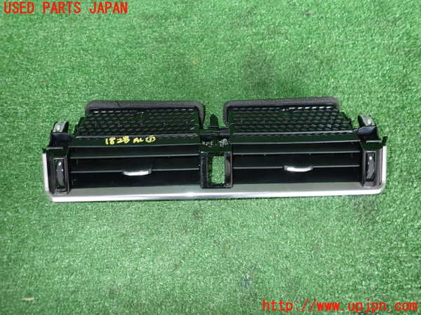 2UPJ-18287526]レンジローバー ヴェラール(LY2NA)エアコン吹き出し口1 中古_m0001.jpg