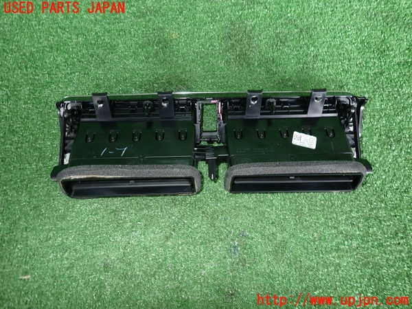2UPJ-18287526]レンジローバー ヴェラール(LY2NA)エアコン吹き出し口1 中古_m0002.jpg