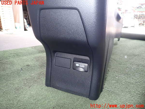 5UPJ-18297540]プリウス(MXWH65)センターコンソール 中古_m0002.jpg