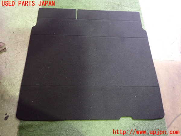 5UPJ-18297771]プリウス(MXWH65)ラゲッジトレイ1 中古_m0001.jpg
