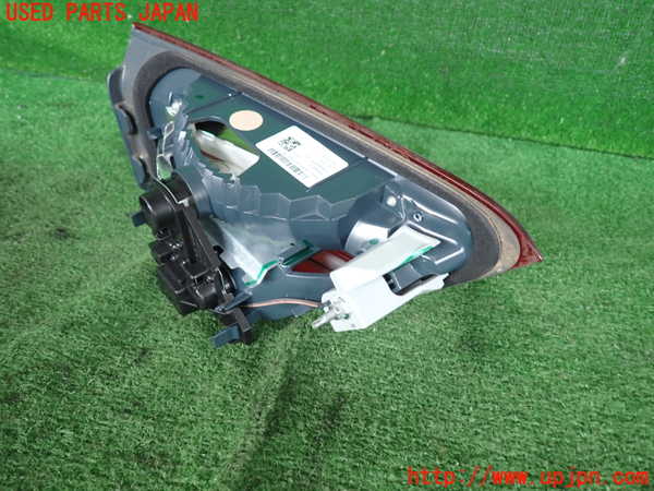 5UPJ-18301550]BMW X1(HT20)(F48)右リアフィニッシャー 中古_m0003.jpg