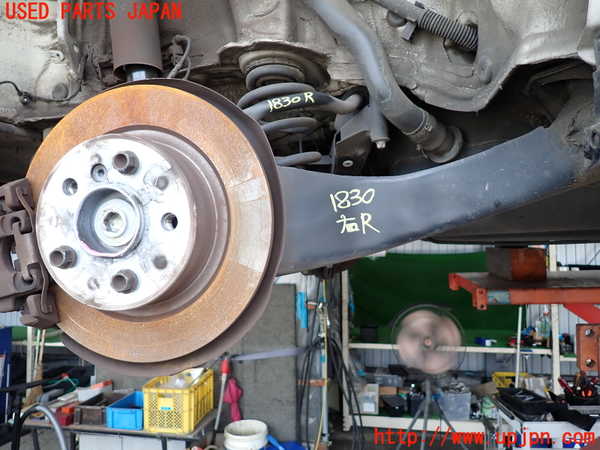5UPJ-18304300]BMW X1(HT20)(F48)右リアナックルハブ 中古_m0001.jpg