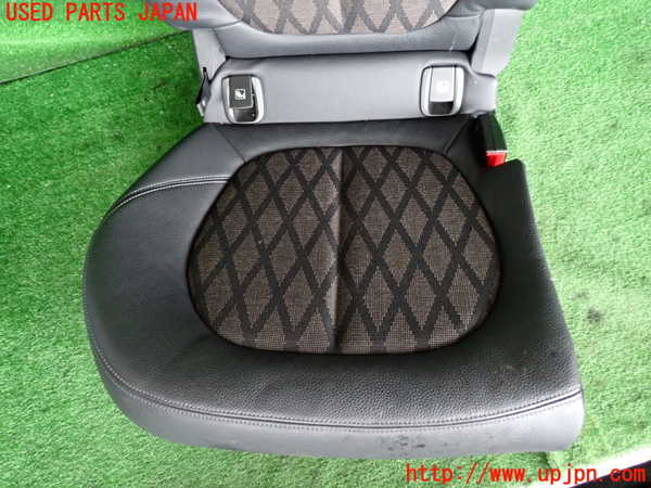 2UPJ-18307145]BMW X1(HT20)(F48)右2列目シート 中古_m0002.jpg