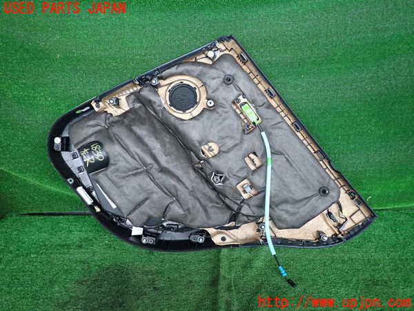 5UPJ-18301324]BMW X1(HT20)(F48)左後ドア内張り 中古_m0002.jpg