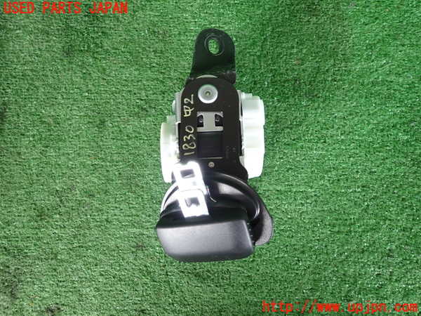 5UPJ-18307135]BMW X1(HT20)(F48)真中2列目シートベルト 中古_m0002.jpg