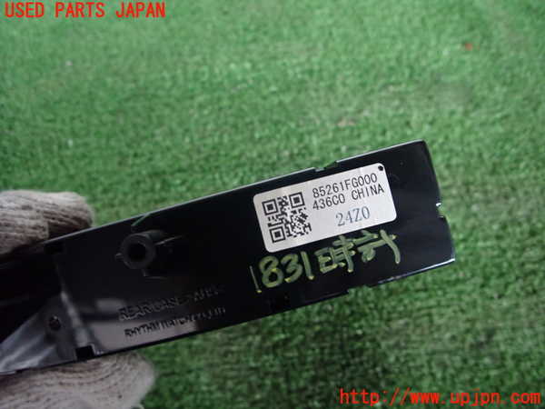 5UPJ-18317850]インプレッサ WRX-STi C型(GRB)時計 中古_m0004.jpg