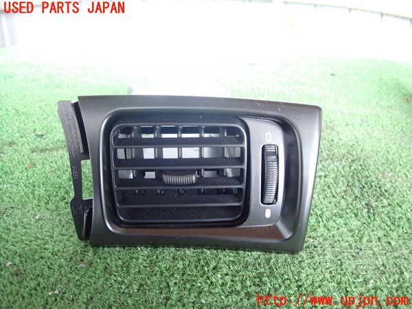 5UPJ-18317527]インプレッサ WRX-STi C型(GRB)エアコン吹き出し口2 中古_m0001.jpg