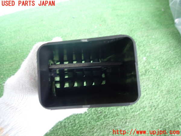 5UPJ-18317528]インプレッサ WRX-STi C型(GRB)エアコン吹き出し口3 中古_m0002.jpg