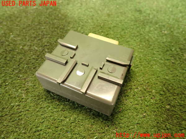 5UPJ-18326147]ランエボ(CE9A)コンピューター2 (ANTENNA RELAY) 中古_m0002.jpg