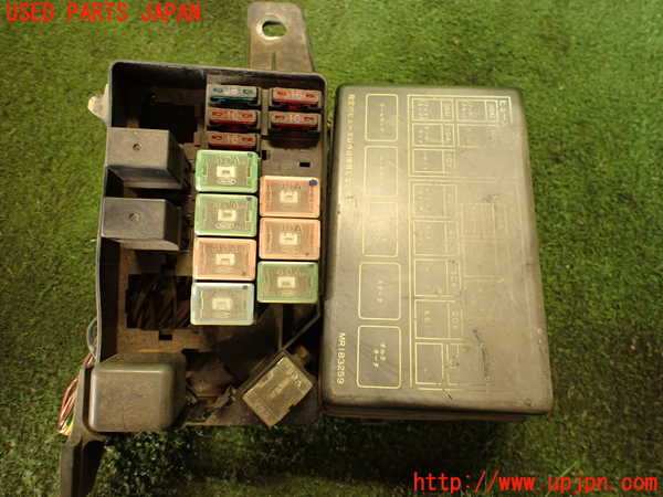 5UPJ-18326741]ランエボ(CE9A)ヒューズボックス1 中古_m0003.jpg