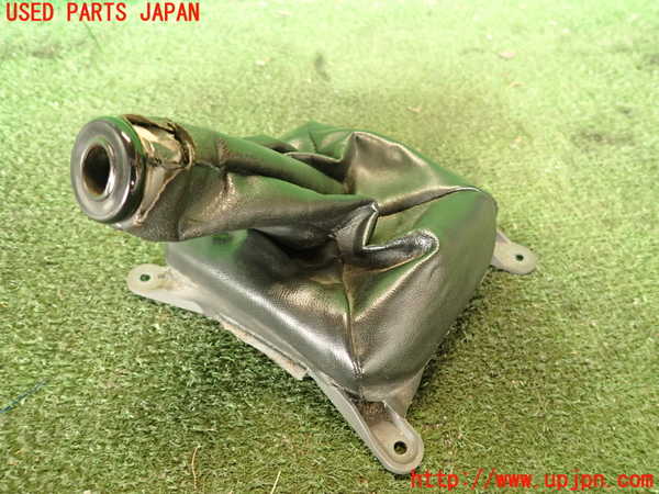 5UPJ-18327575]ランエボ(CE9A)シフトブーツ 中古_m0001.jpg
