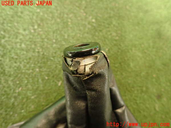 5UPJ-18327575]ランエボ(CE9A)シフトブーツ 中古_m0004.jpg