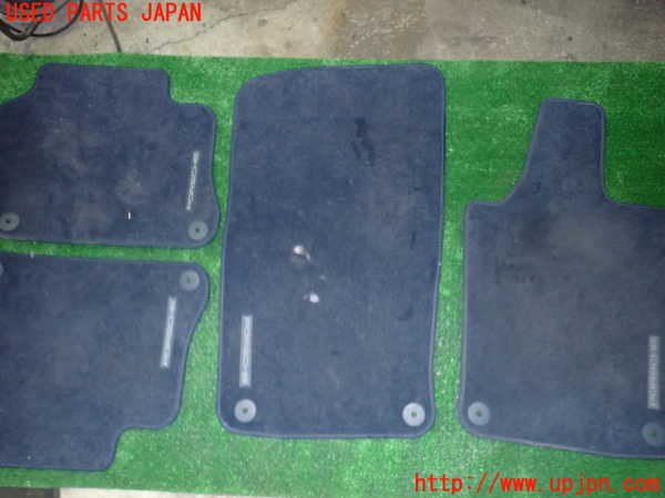 5UPJ-18337800]ポルシェ・パナメーラ 4S(970M48A)フロアマット 中古_m0003.jpg