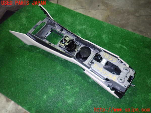 5UPJ-18337540]ポルシェ・パナメーラ 4S(970M48A)センターコンソール 中古_m0005.jpg