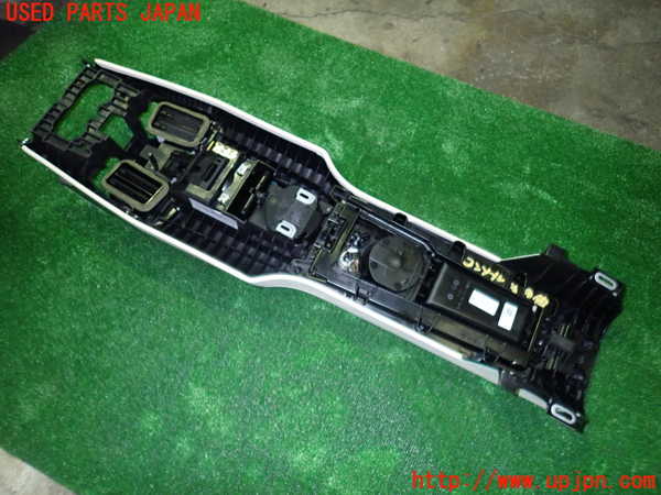 5UPJ-18337549]ポルシェ・パナメーラ 4S(970M48A)コンソール 中古_m0005.jpg