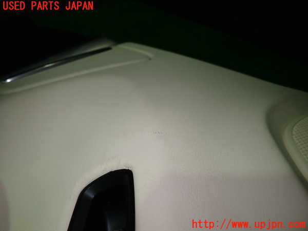 5UPJ-18331324]ポルシェ・パナメーラ 4S(970M48A)左後ドア内張り 中古_m0002.jpg