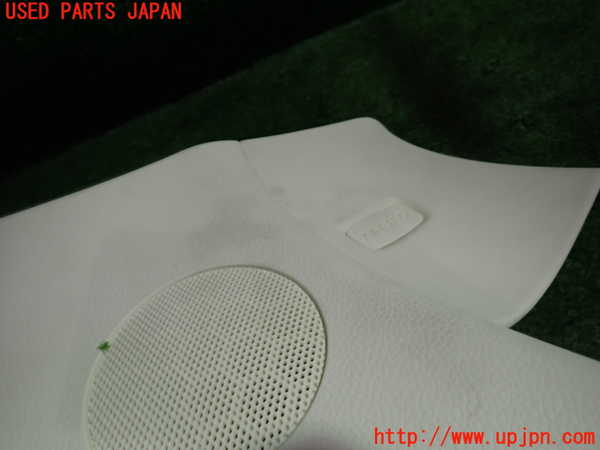 5UPJ-18337680]ポルシェ・パナメーラ 4S(970M48A)左リアピラートリム 中古_m0002.jpg